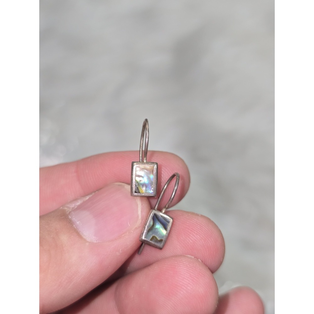 Vintage 925 sterling silver shell dangle earrings - Small Elegant 2grams